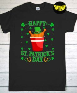 Fried Chicken Lover Leprechaun T-Shirt, St Patrick's Day Shirt, Wing Lover Shirt, Fried Chicken Gift