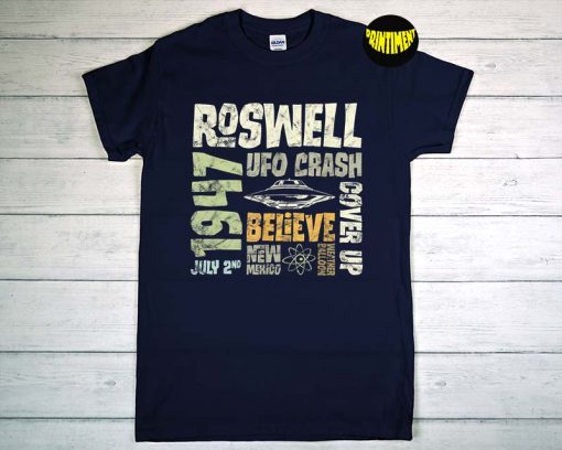Retro Roswell 1947 World UFO Day Area 51 Alien Distressed T-Shirt, Alien Flying Saucer Shirt, Funny Alien Shirts