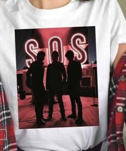 What A Man Gotta Do Jonas Brothers Shirt Vintage Tour Unisex Hoodie - AnniversaryTrendi