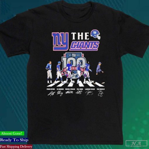 The New York Giants American Football Team NFL Signatures T-Shirt