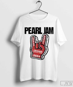 Official Pearl jam Aug 19 chicago Wrigley Field 2024 AUg 31 shirt