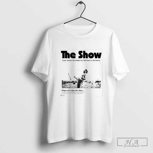 Official The Show Photo Dates Natural T-shirt