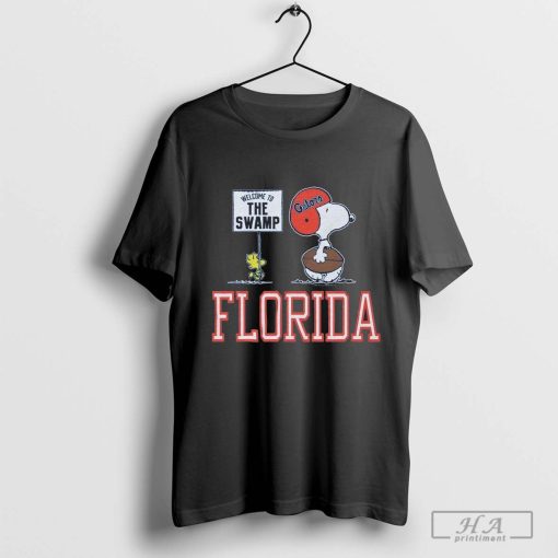 Official Snoopy And Woodstock Peanuts x Florida Gators Welcome to the Swamp Football T-shirt