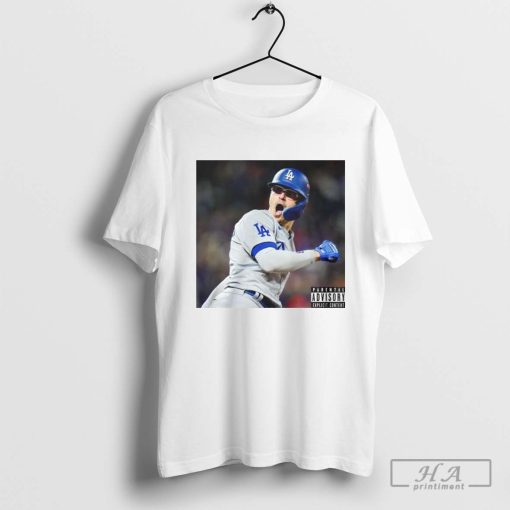 Poster Enrique Hernández Hits Two-run Home Run In NLCS Game 3 T-shirt