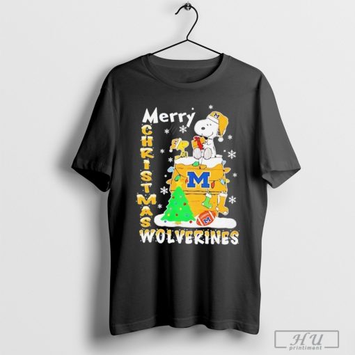 Snoopy and Woodstock Merry Christmas Michigan Wolverines shirt