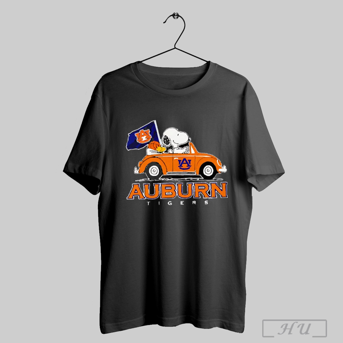 Top Snoopy And Woodstock Driving Auburn Tigers Basketball 2025 T Shirt Sweatshirt