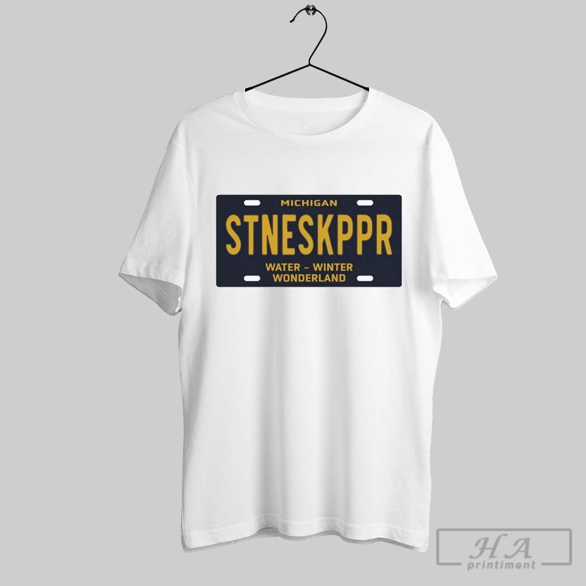 Michigan Stneskippr Water Winter Wonderland Licenses Plate T Shirts