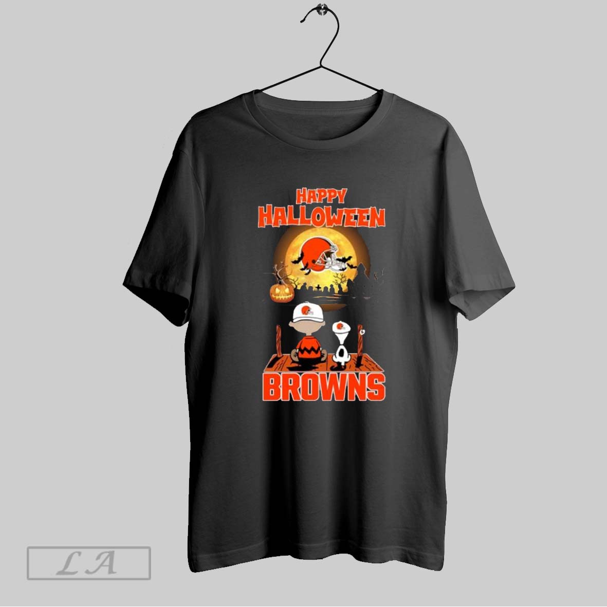 Original Snoopy And Charlie Brown X Cleveland Browns Happy Halloween T Shirt
