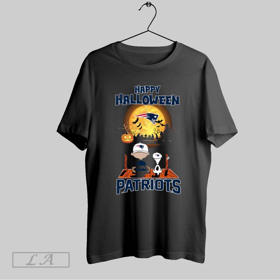 Original Snoopy And Charlie Brown X New England Patriots Happy Halloween T Shirt