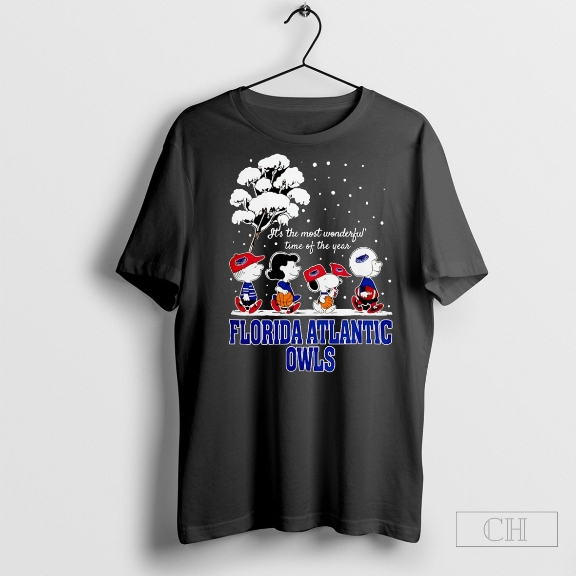 Snoopy And Peanuts Florida Atlantic Owls Its The Most Wonderful Time Of The Year Scene Christmas Season Holiday 2025 Shirt Tee