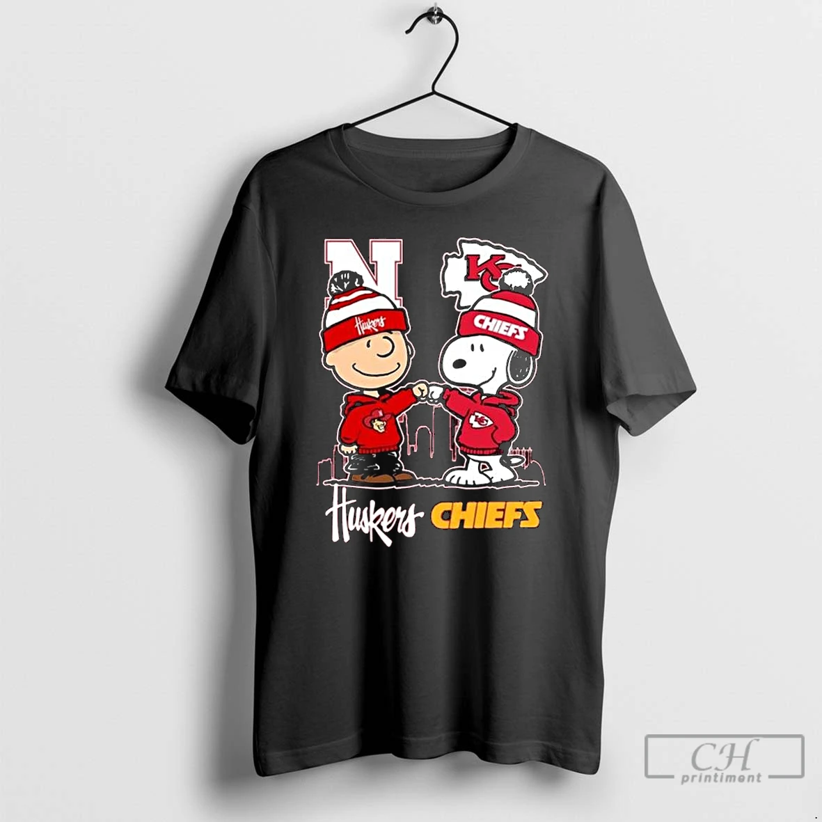 Classic Nebraska Cornhuskers Kansas City Chiefs Snoopy 75th Anniversary Of Peanuts 2025 Long Sleve T Shirts Hoodie