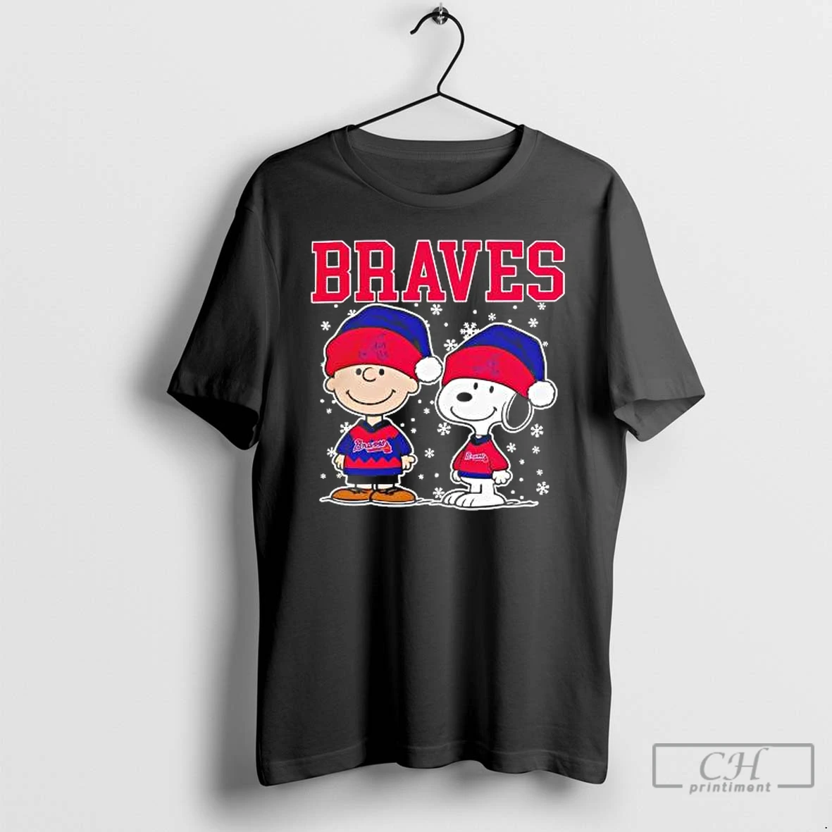 Classic Snoopy And Charlie Brown Wear Atlanta Braves Mlb Holiday Christmas 2025 T Shirts Hoodie