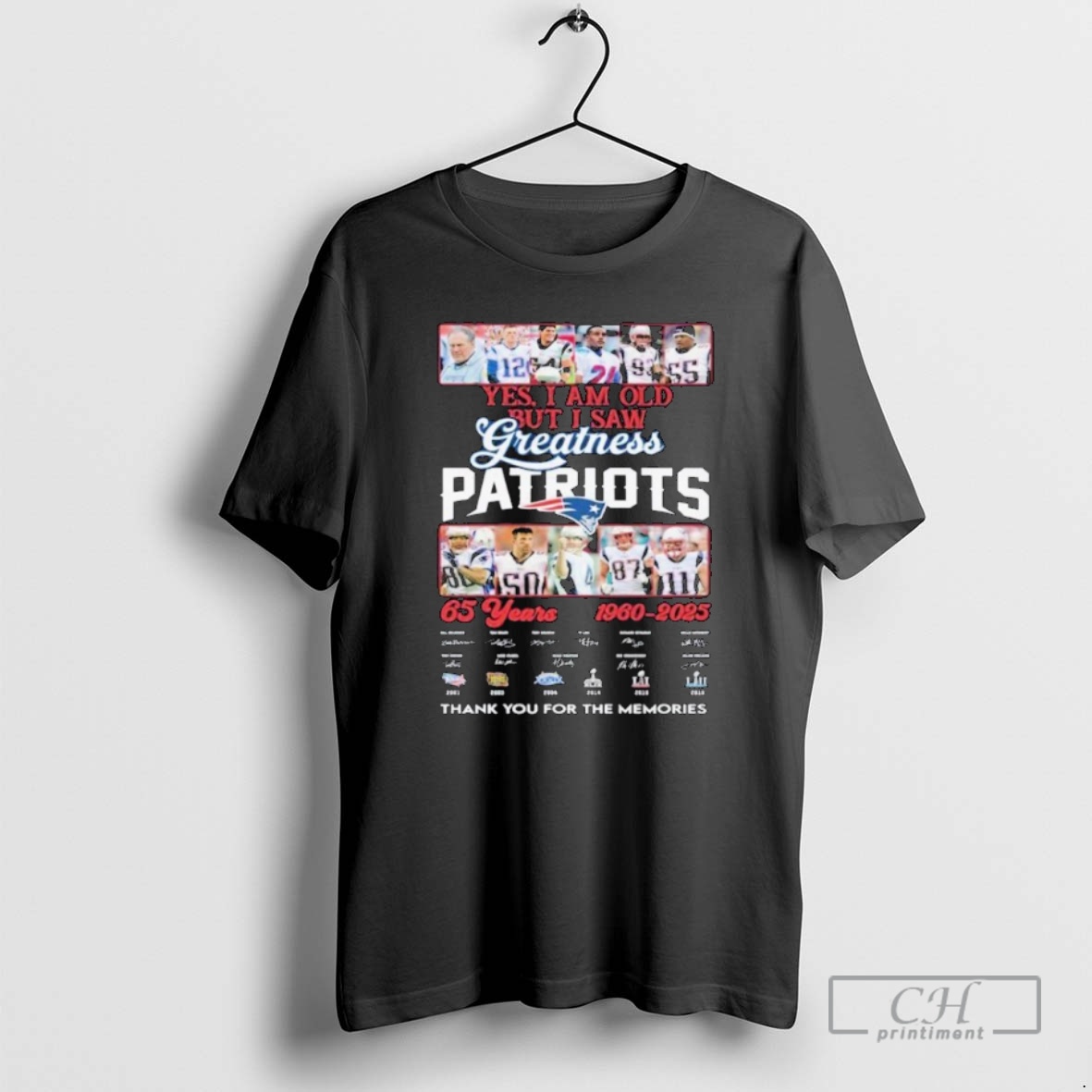 Classic Yes I Am Old But I Saw Greatness Patriots 65 Years 1960 2025 Thank You For The Memories Signatures Shirt Sweater Hoodie