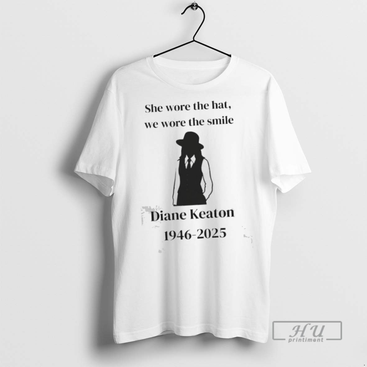 Limited Edition She Wore The Hat We Wore The Smile Diane Keaton 1946 2025 Graphic Tee Shirt Sweatshirt Hoodies