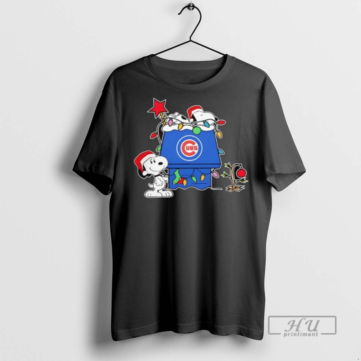 New Chicago Cubs Snoopy Christmas Holiday 2025 Tee Shirts Sweatshirt Hoodies