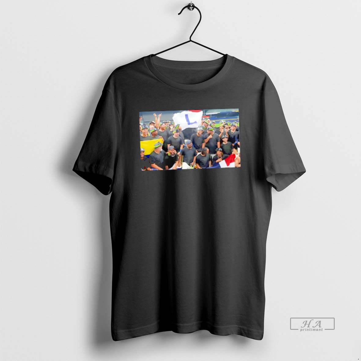 Official Premium Los Angeles Dodgers Celebrate Winning The 2024 World Series Photo T Shirt 1