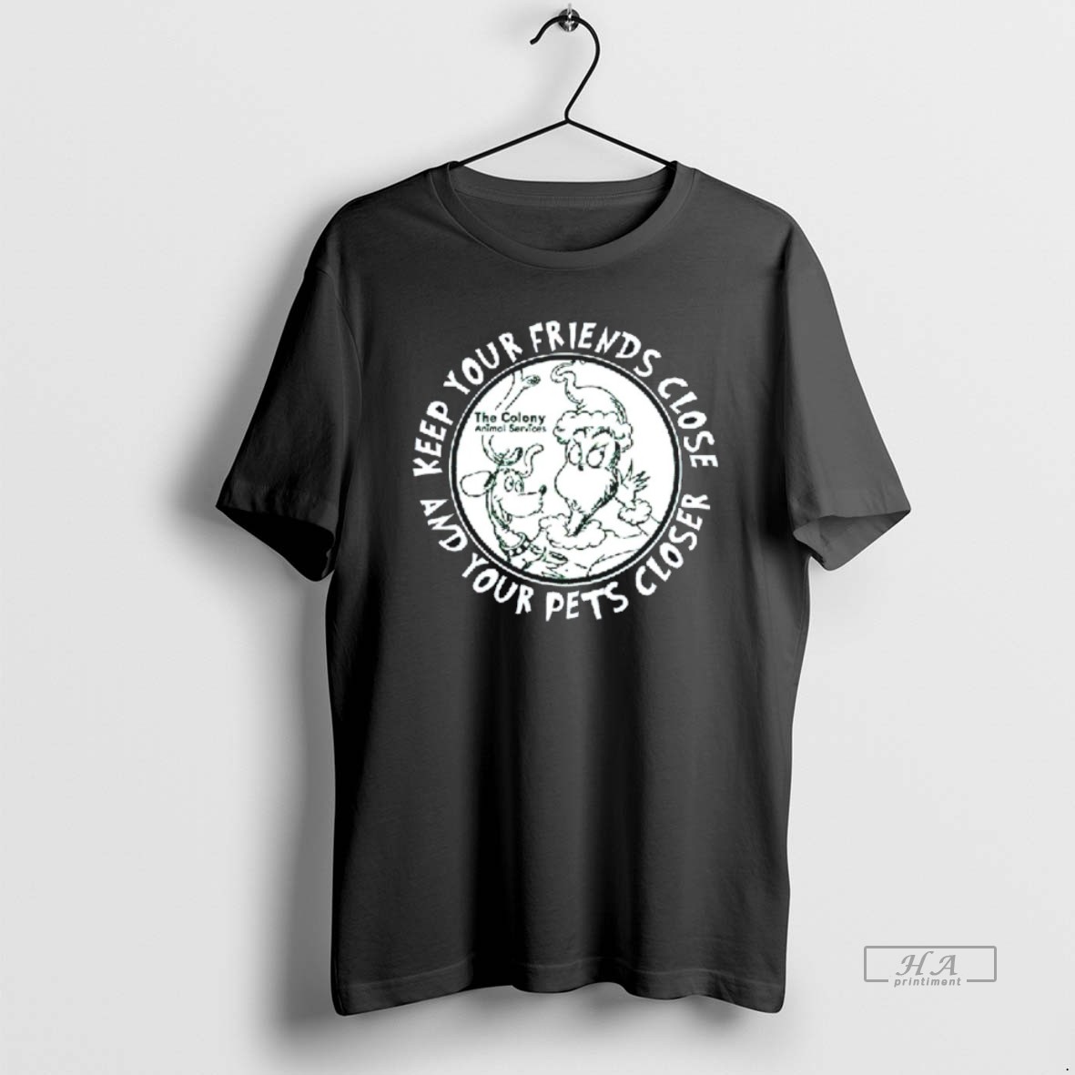Official The Grinch Keep Your Friends Close And Your Pets Closer Charcoal Shirt