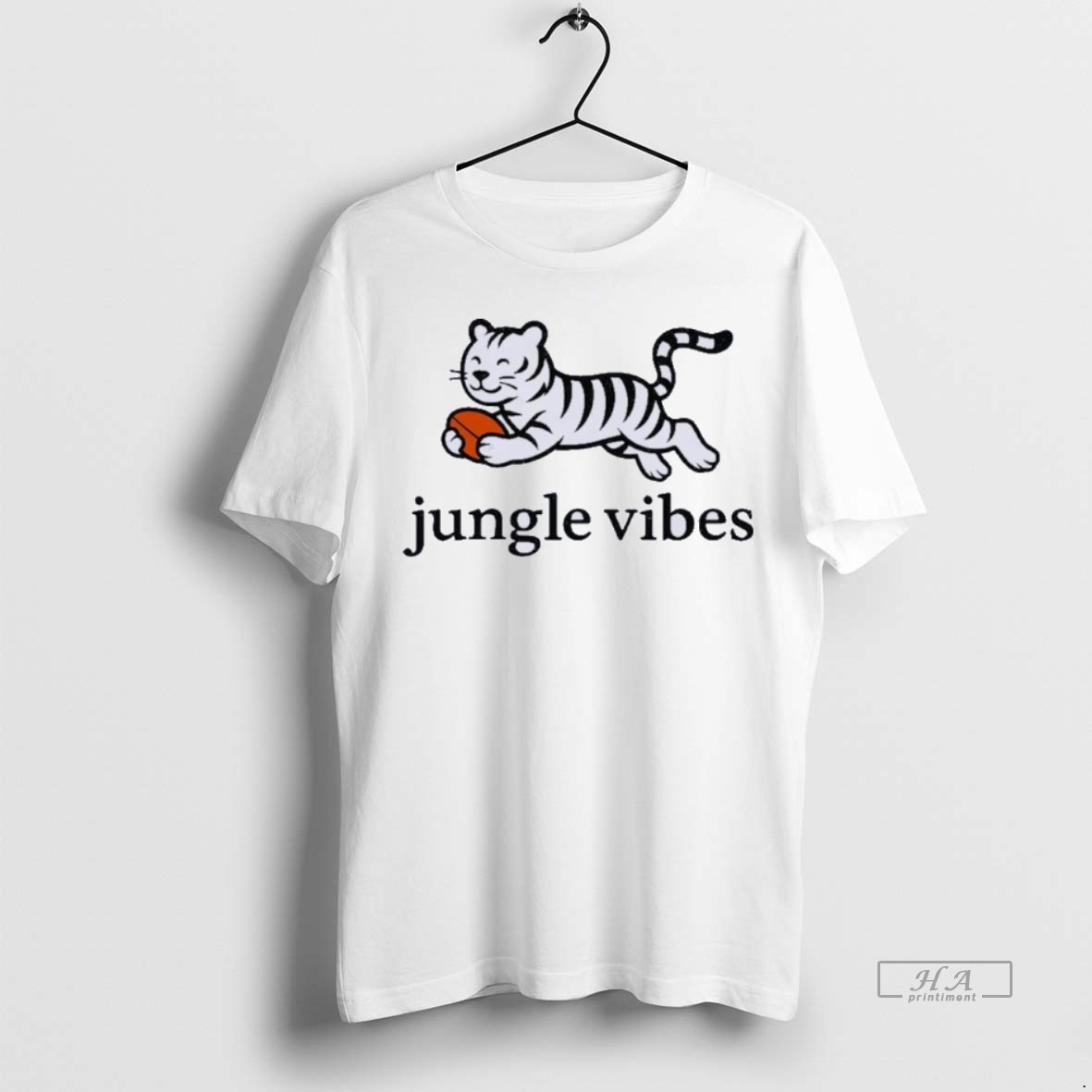 Official Trendy Cincinnati Bengals Jungle Vibes Run Wild White Tiger Tee Sweater Hoodie