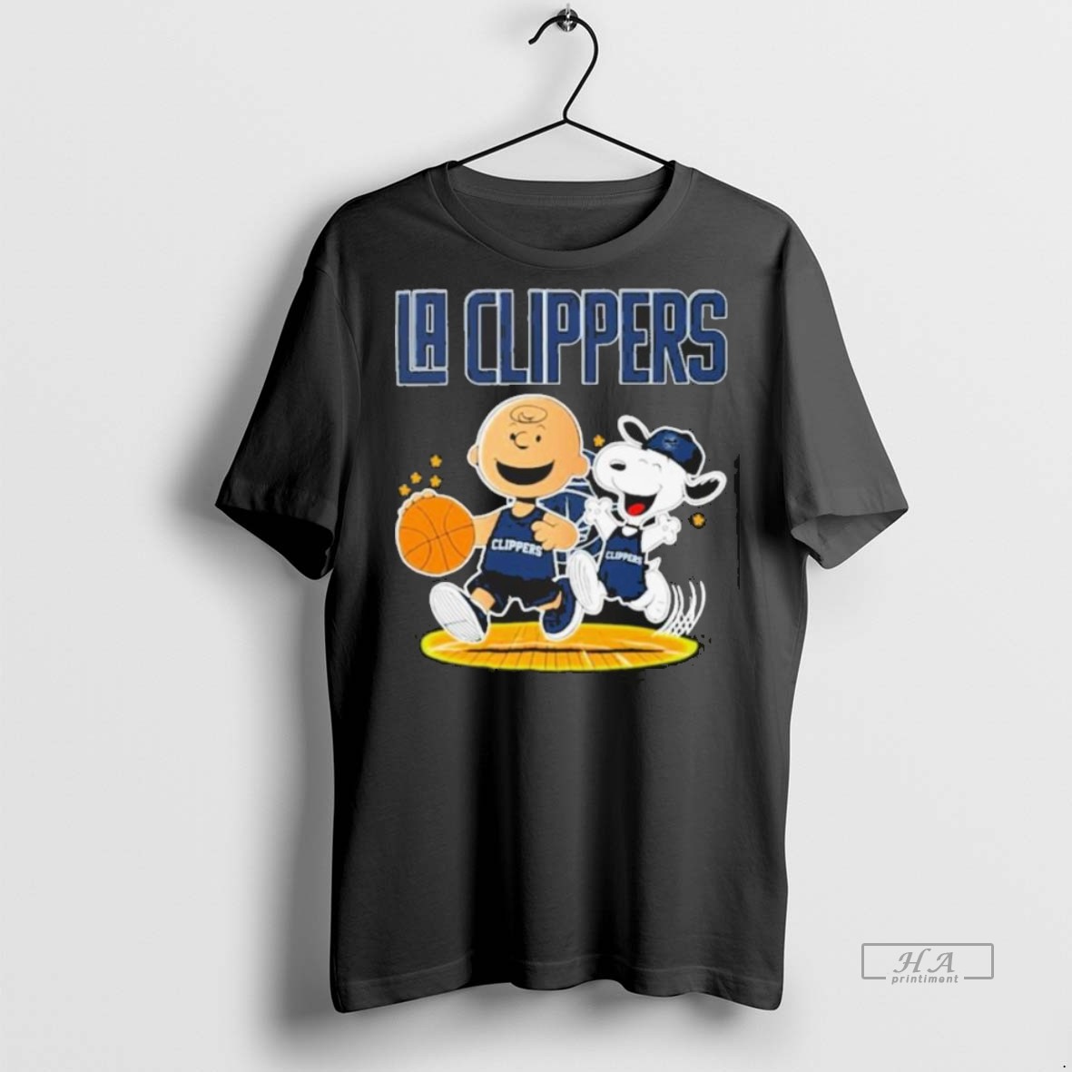Official Trendy La Clippers X Charlie Brown And Snoopy Playing Basketball 2025 T Men Tee Sweater Hoodie