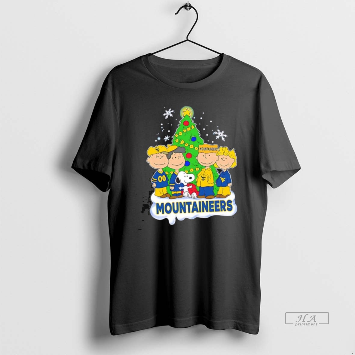 Official Trendy Peanuts Characters Christmas Wearing West Virginia Mountaineers Tee Shirt