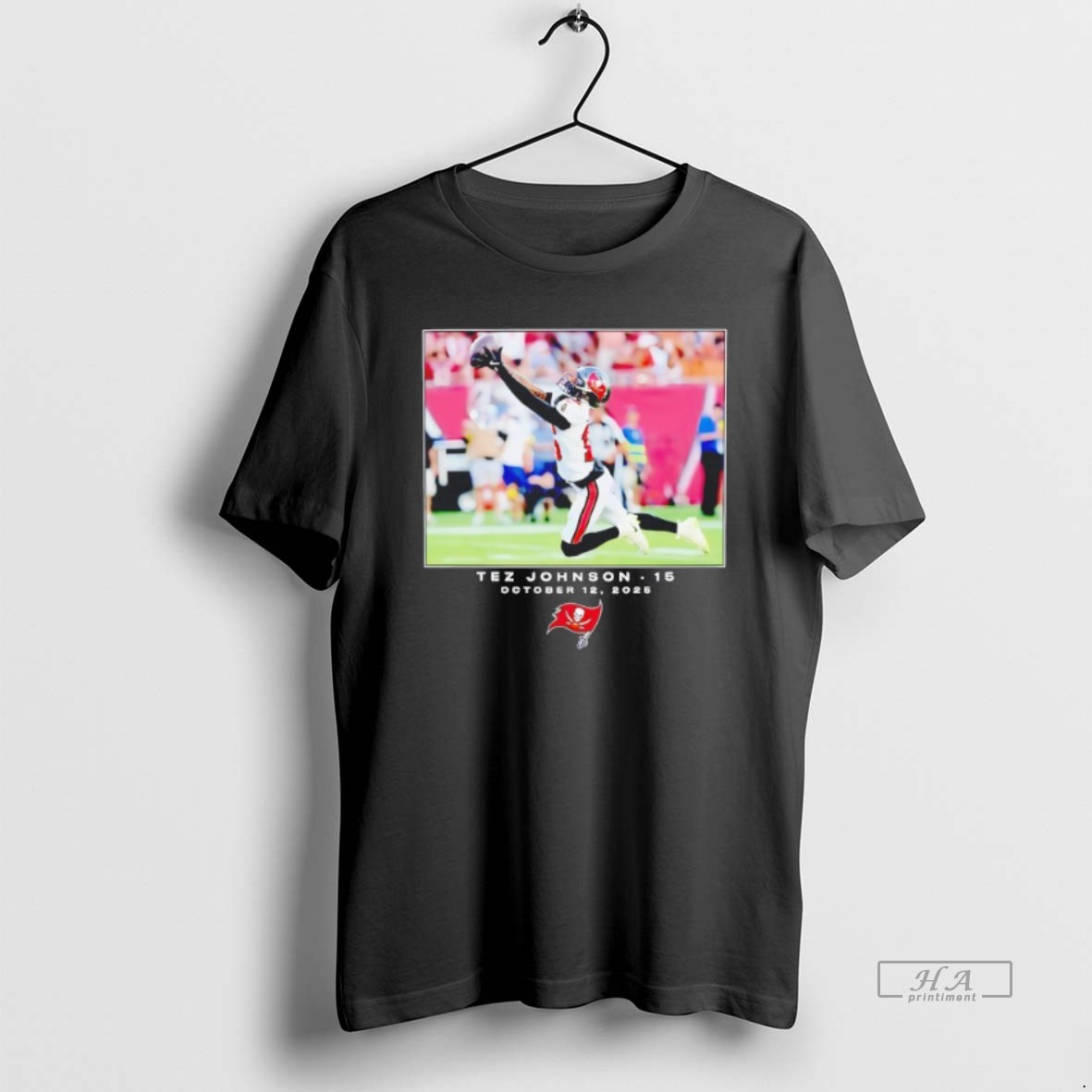 Official Trendy Tez Johnson Tampa Bay Buccaneers Nfl Flash Features Week 6 Tee Shirt