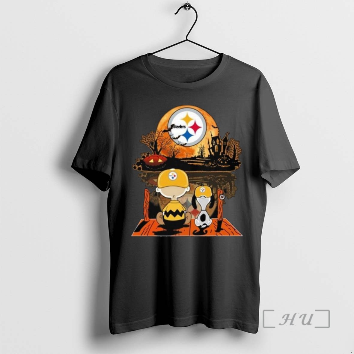 Officials Charlie Brown And Snoopy Watching Pittsburgh Steelers Team Halloween 2025 Long Sleve Shirts Sweater Hoodie