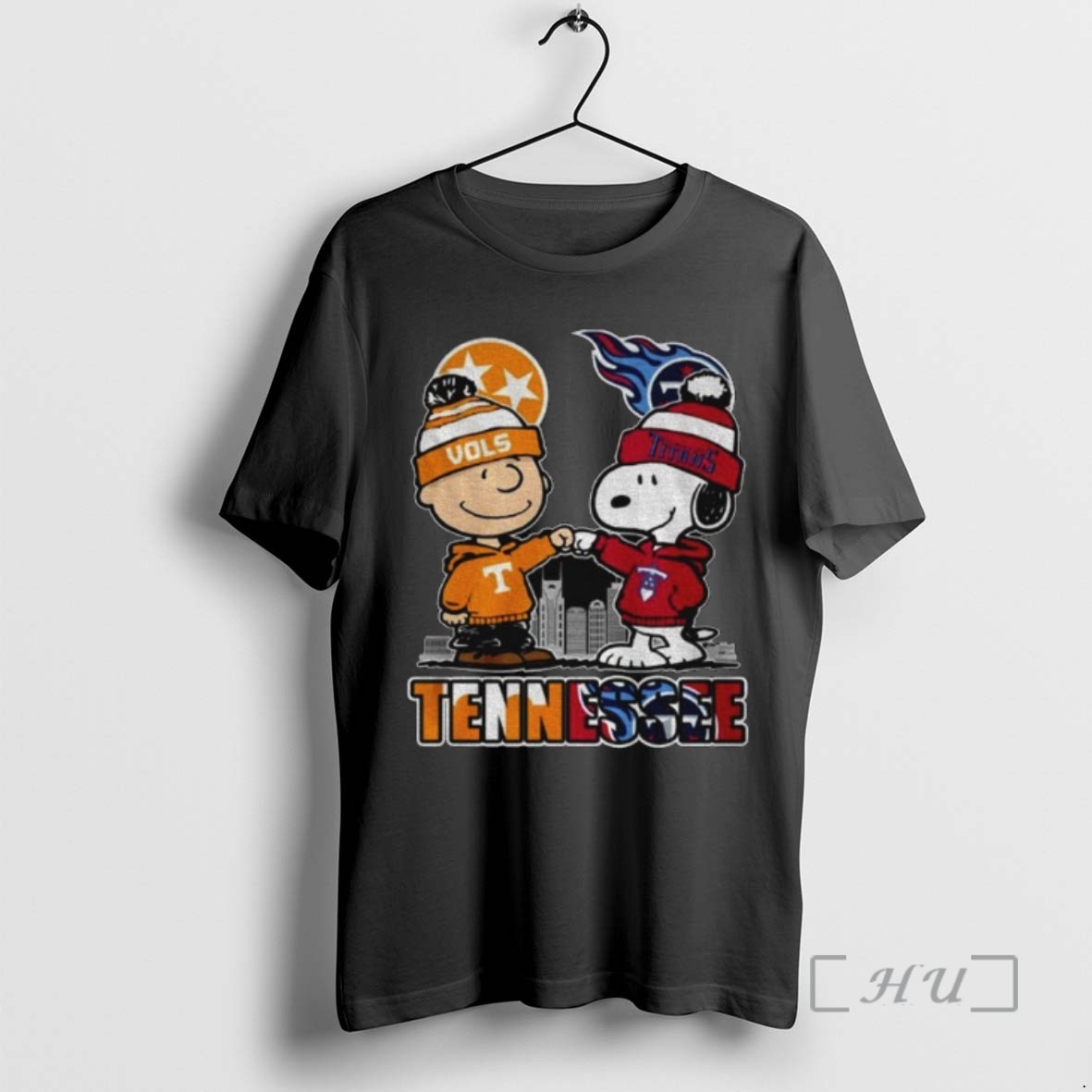 Officials Tennessee Titans Tennessee Vols Snoopy And Charlie Brown Tee Shirt Sweater Hoodie