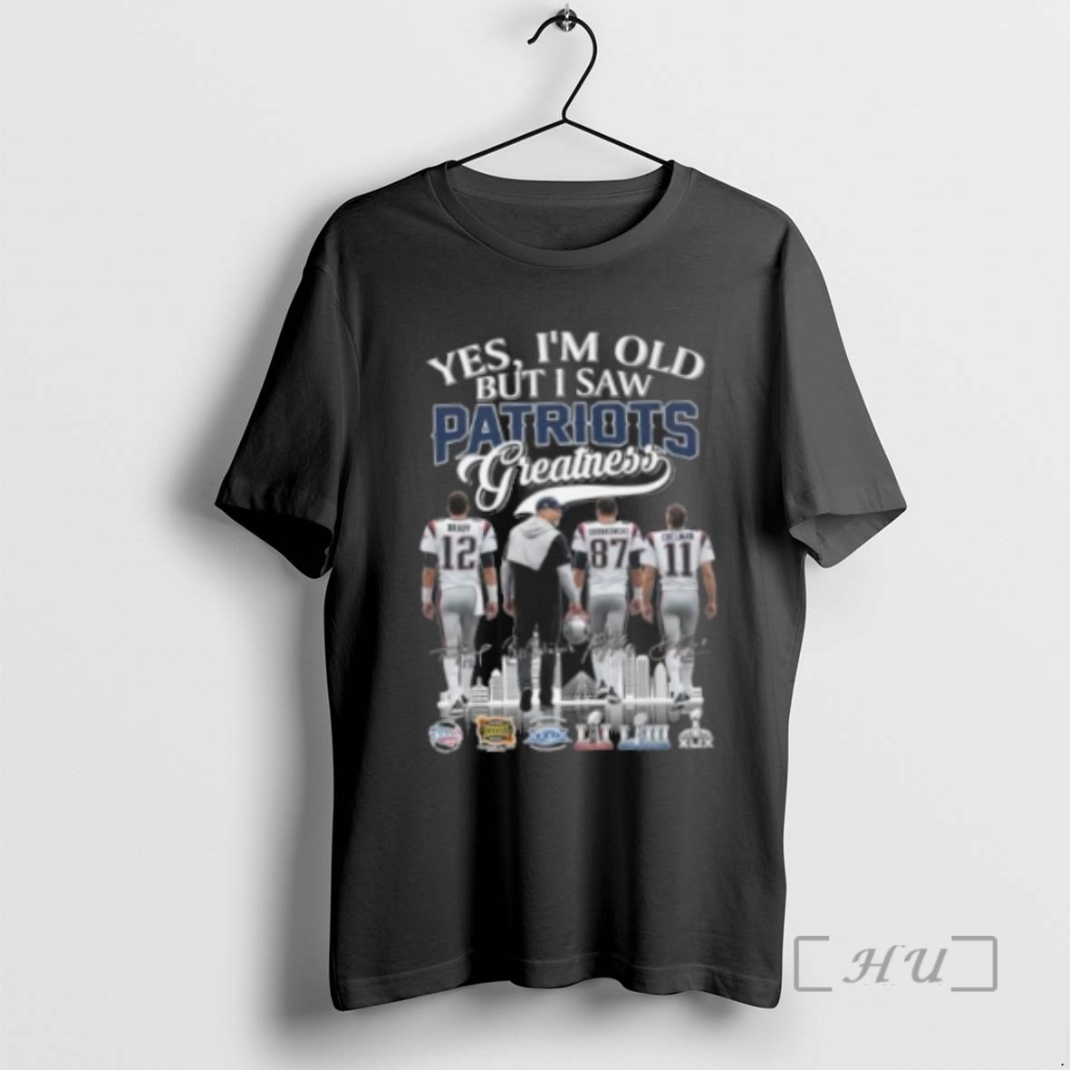 Officials Yes Im Old But I Saw New England Patriots Greatness Brady Coach Gronkowski Edelman Signatures 2025 Tee Sweater Hoodie