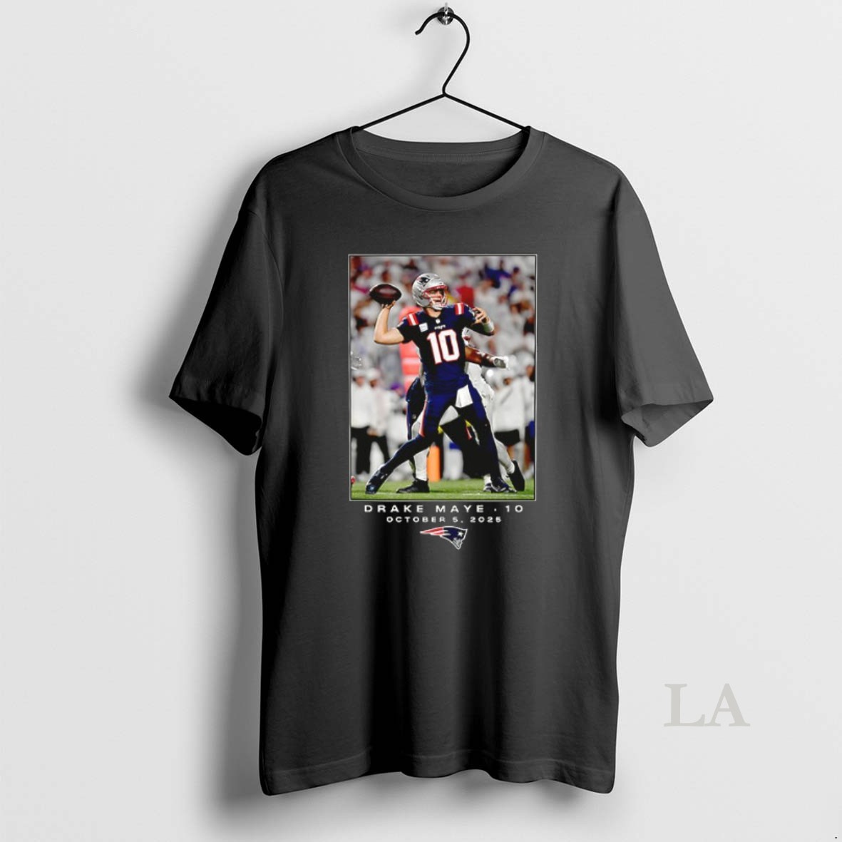 Original Drake Maye New England Patriots Quarterback Action Throw October 5 2025 Ceramic Ceramic And Classic Dad Cap Shirt