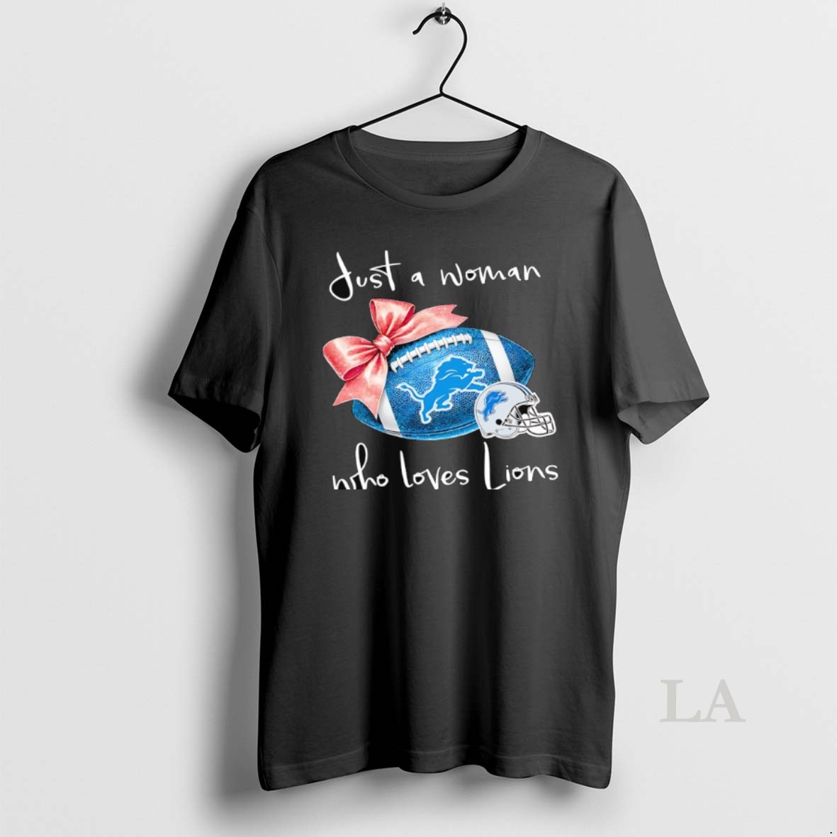Original Just A Woman Who Loves Detroit Lions Pink Bow Helmet Shirt