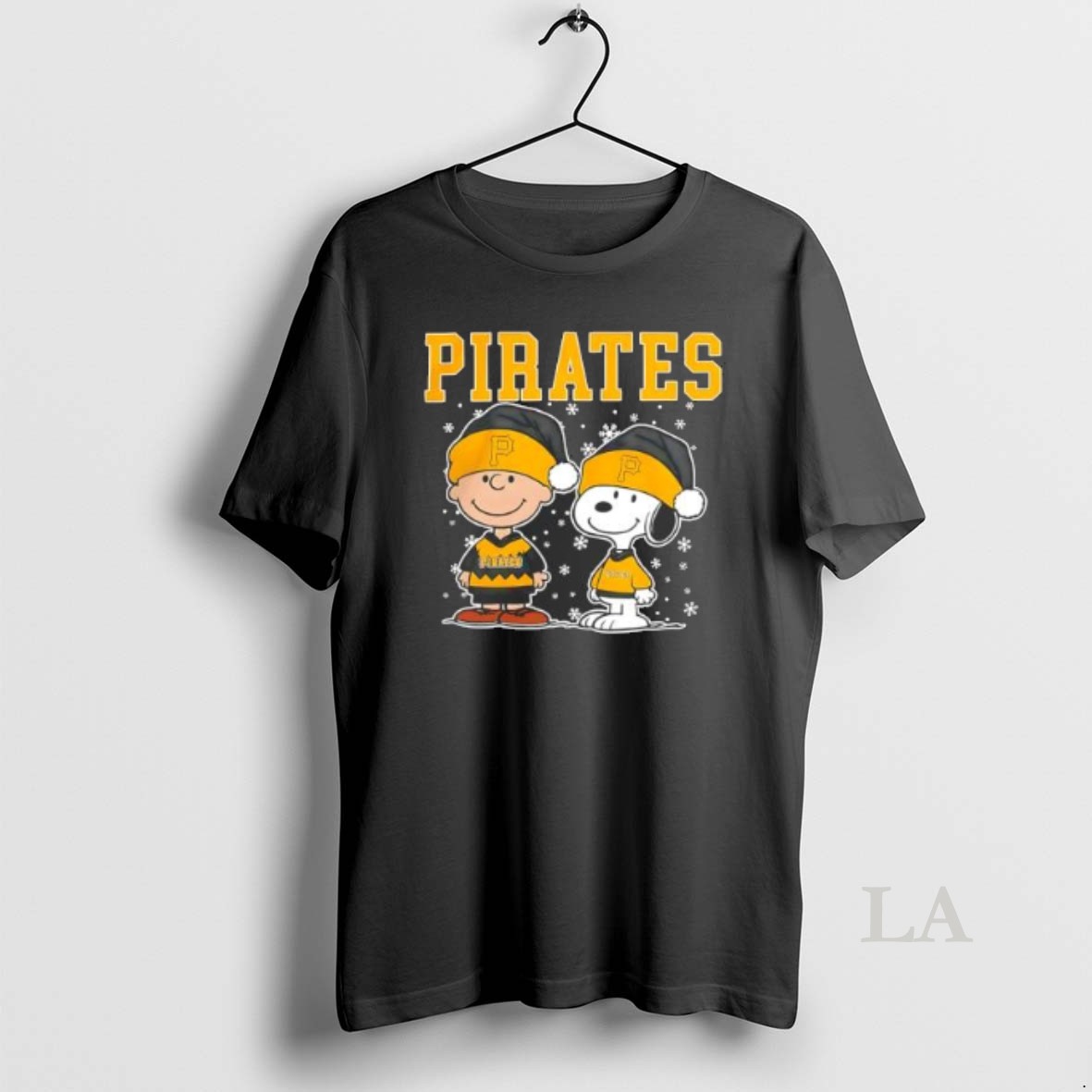 Original Snoopy And Charlie Brown Wear Pittsburgh Pirates Mlb Holiday Christmas 2025 Shirt