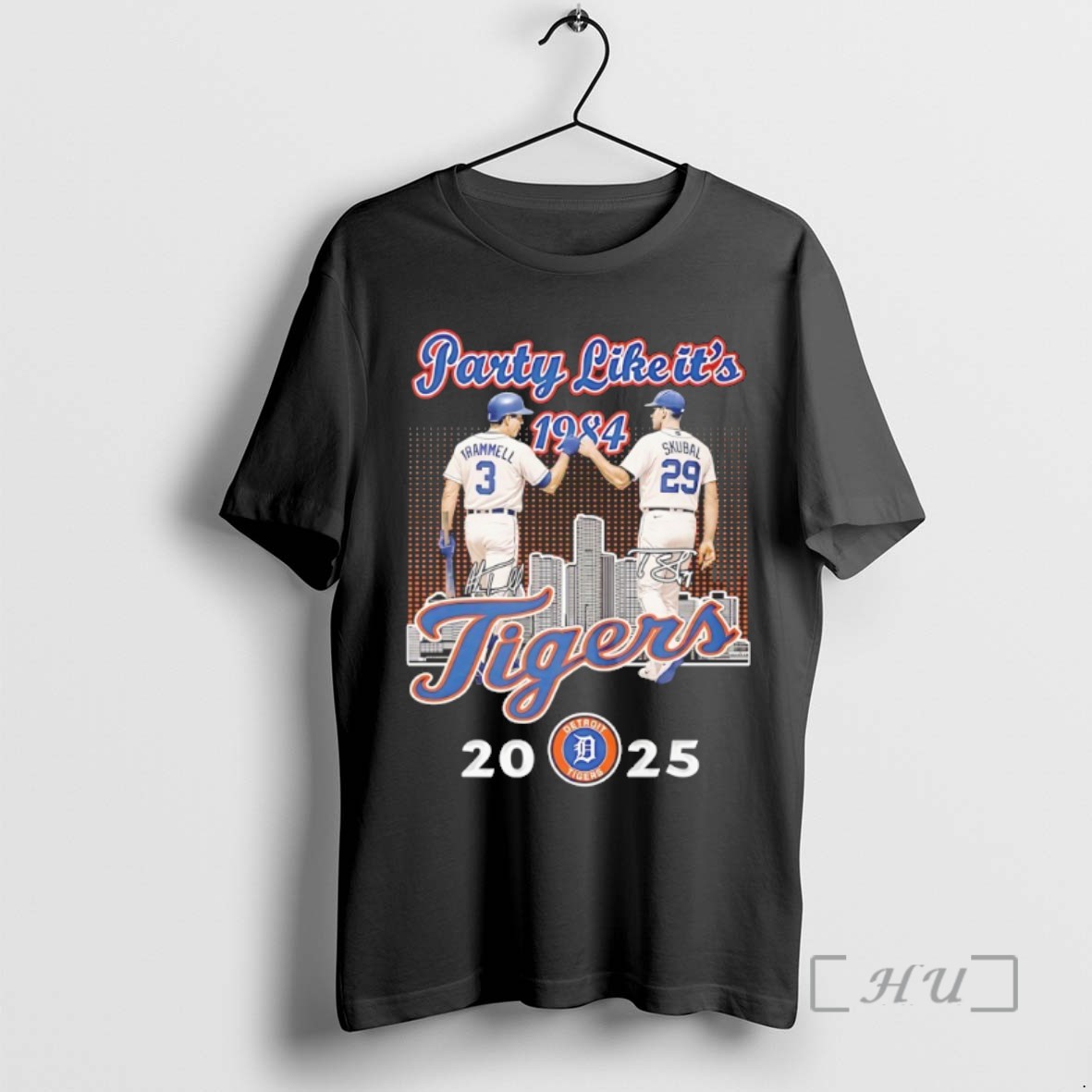 Trending Alan Trammell And Tarik Skubal Detroit Tigers 2025 Party Like Its 1984 Fist Bump Signatures Tee Shirt Sweater Hoodie