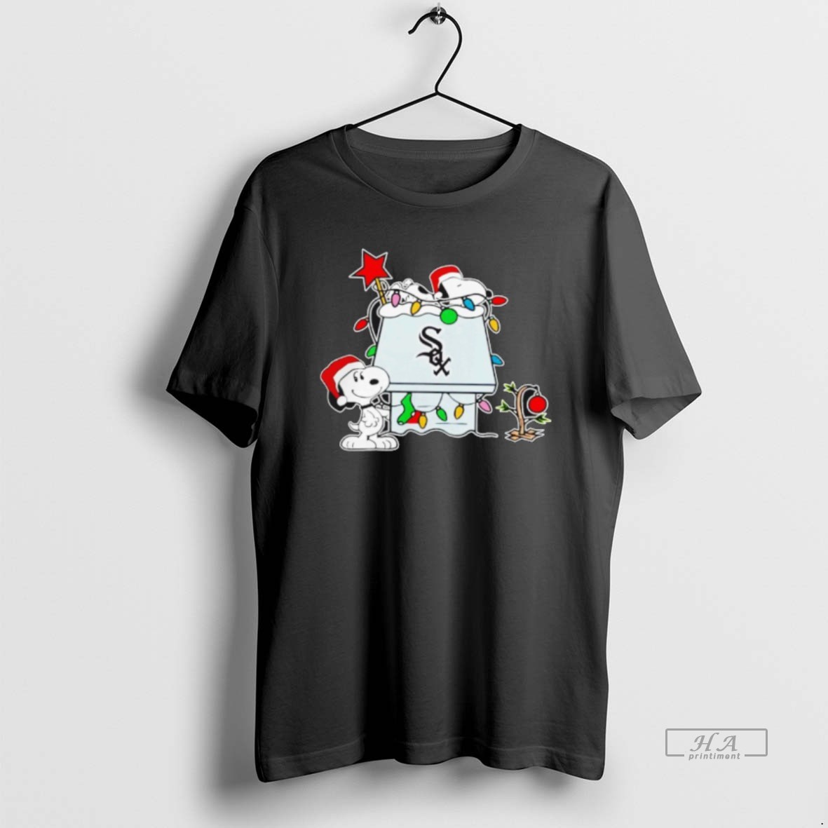 Trendy Chicago White Sox Snoopy Santa Christmas Holiday 2025 Lights Tee Shirt