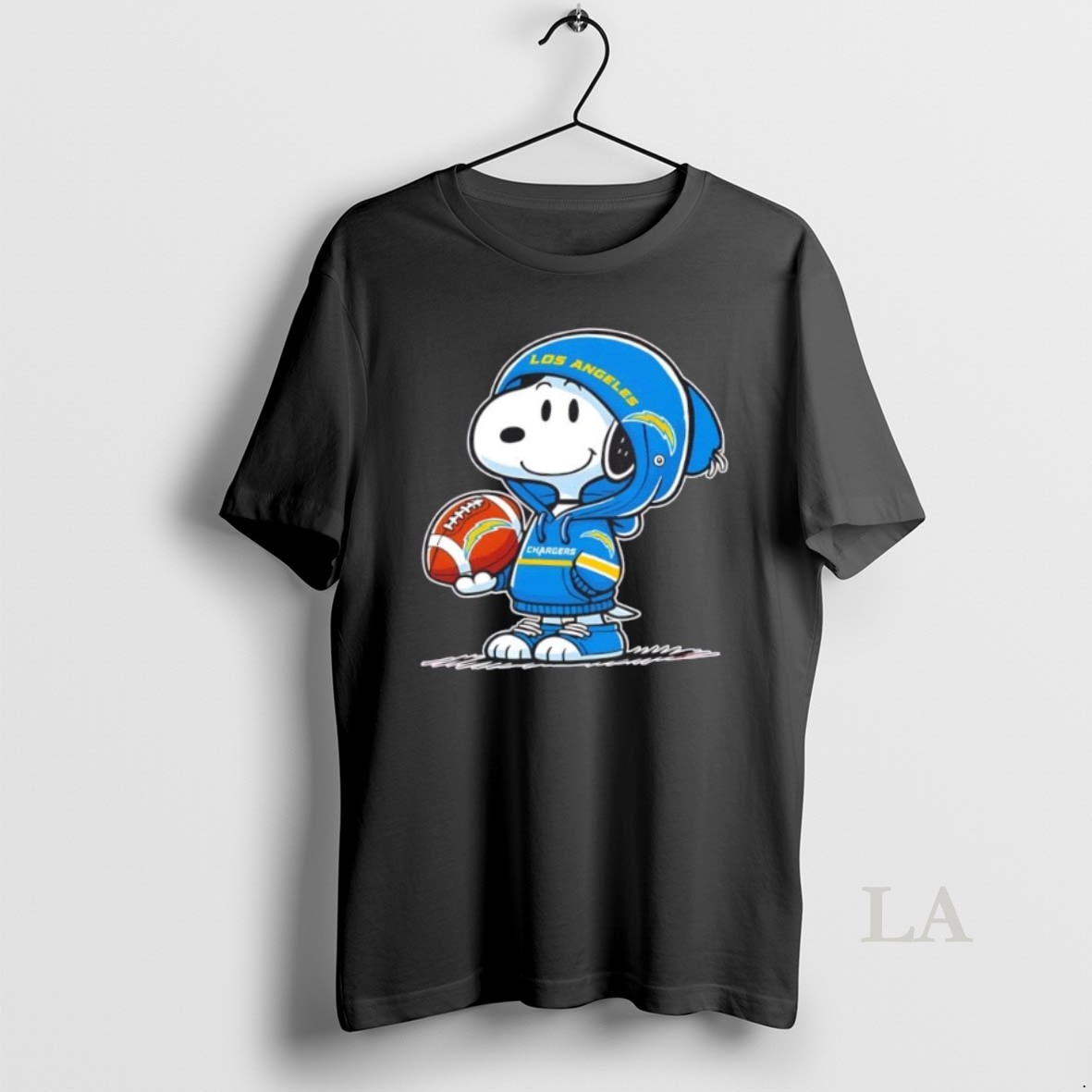 Original Peanuts Snoopy Wearing Los Angeles Chargers And Smilling At Fans Shirt