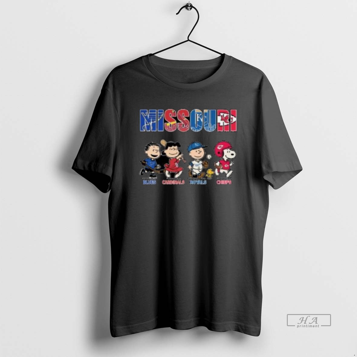 Official The Peanuts X Missouri City Sports Team Blues Cardinals Royals And Chiefs 2025 Circle Black Shirt