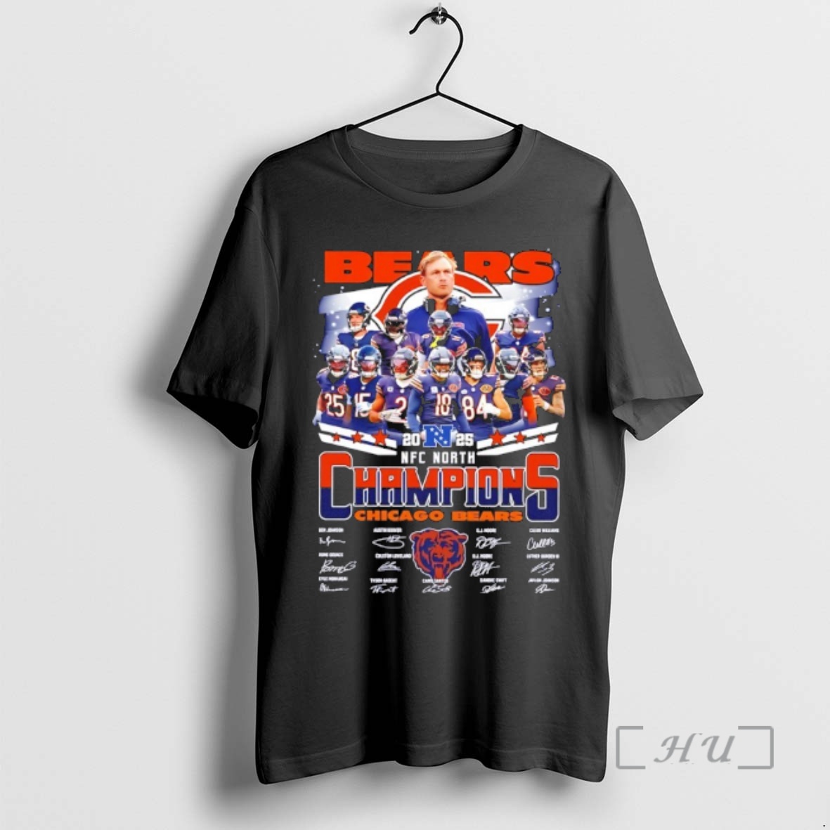 Officials Chicago Bears 2025 Nfc North Champions All Team Signatures Premium T Shirts Sweater Hoodie