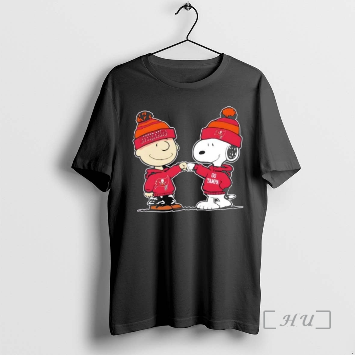 Officials Peanuts Charlie Brown Fist Bump Snoopy X Tampa Bay Buccaneers Football Premium T Shirts Sweater Hoodie