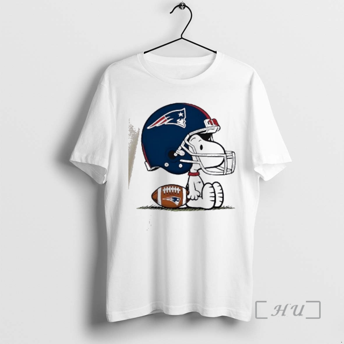Officials Snoopy Helmet New England Patriots Football Premium T Shirts Sweater Hoodie
