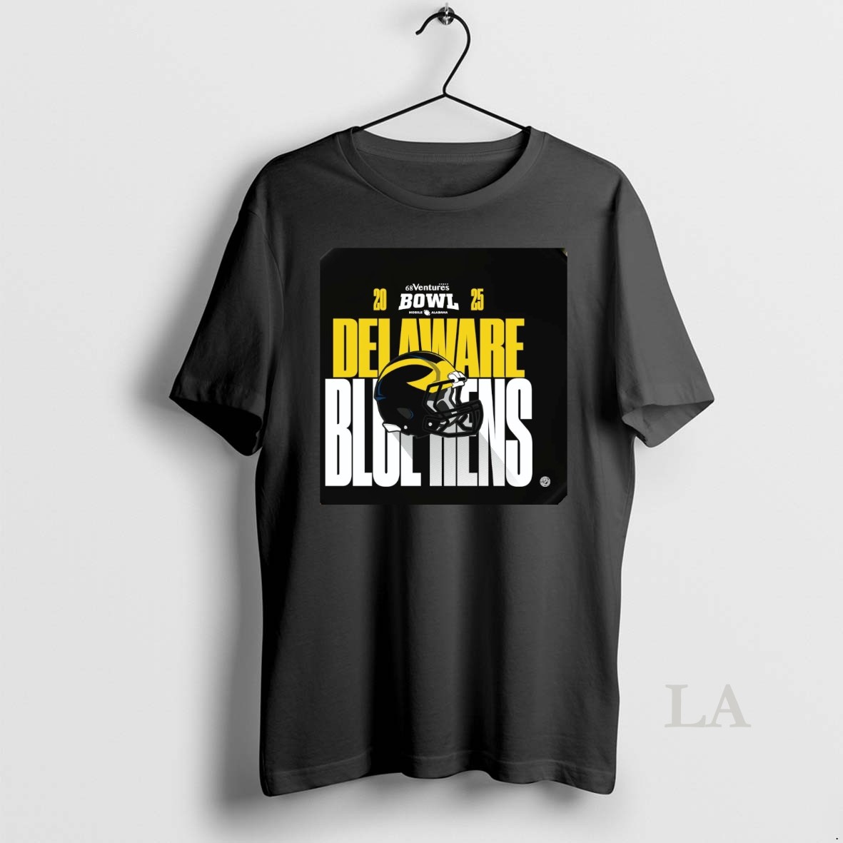 Original Delaware Blue Hens 2025 68 Ventures Bowl Helmet Shirt