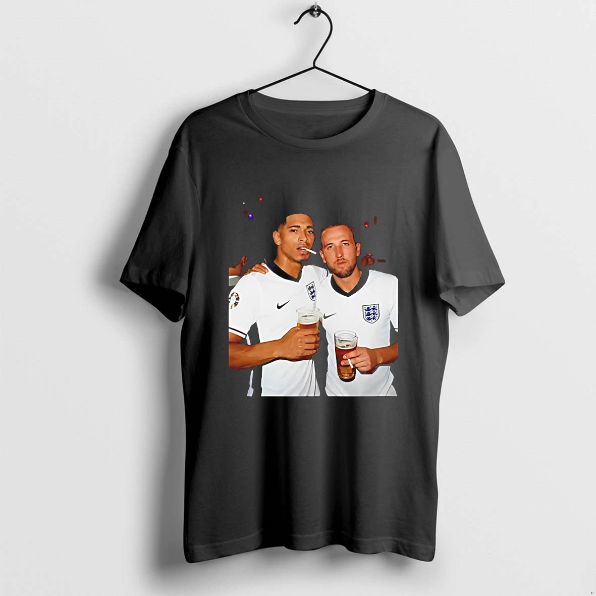 Classic Jude Bellingham And Harry Kane Smoking Drink Beers England World Cup Pub Shirts Sweater Hoodie
