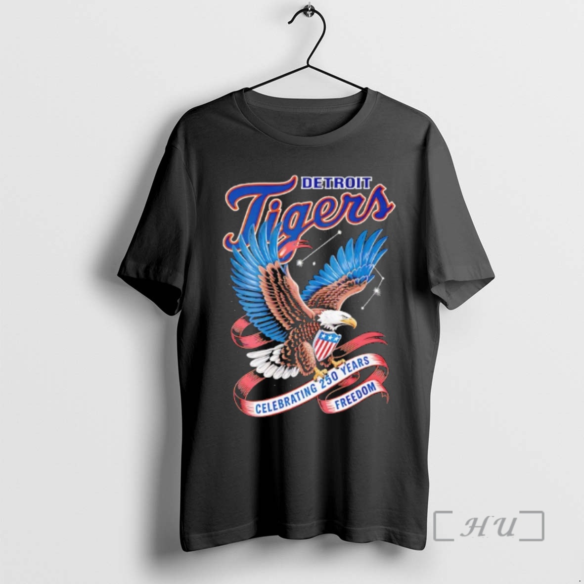 Officials Detroit Tigers Celebrating 250 Years Of Freedom Premium T Shirts Sweater Hoodie