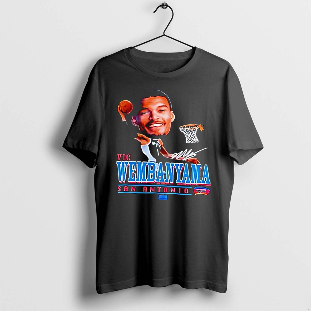 Original Vic Wembanyama Autograph Dunking Vic Wembanyama San Antonio Spurs Black Tshirts
