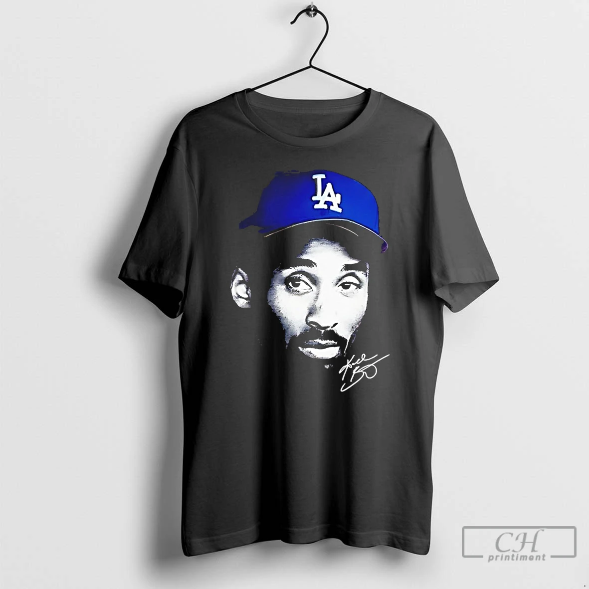 Premium Myles Garrett Wearing Kobe Bryant Big Face Los Angeles Dodgers Baseball Signature T Shirts Sweater Hoodie