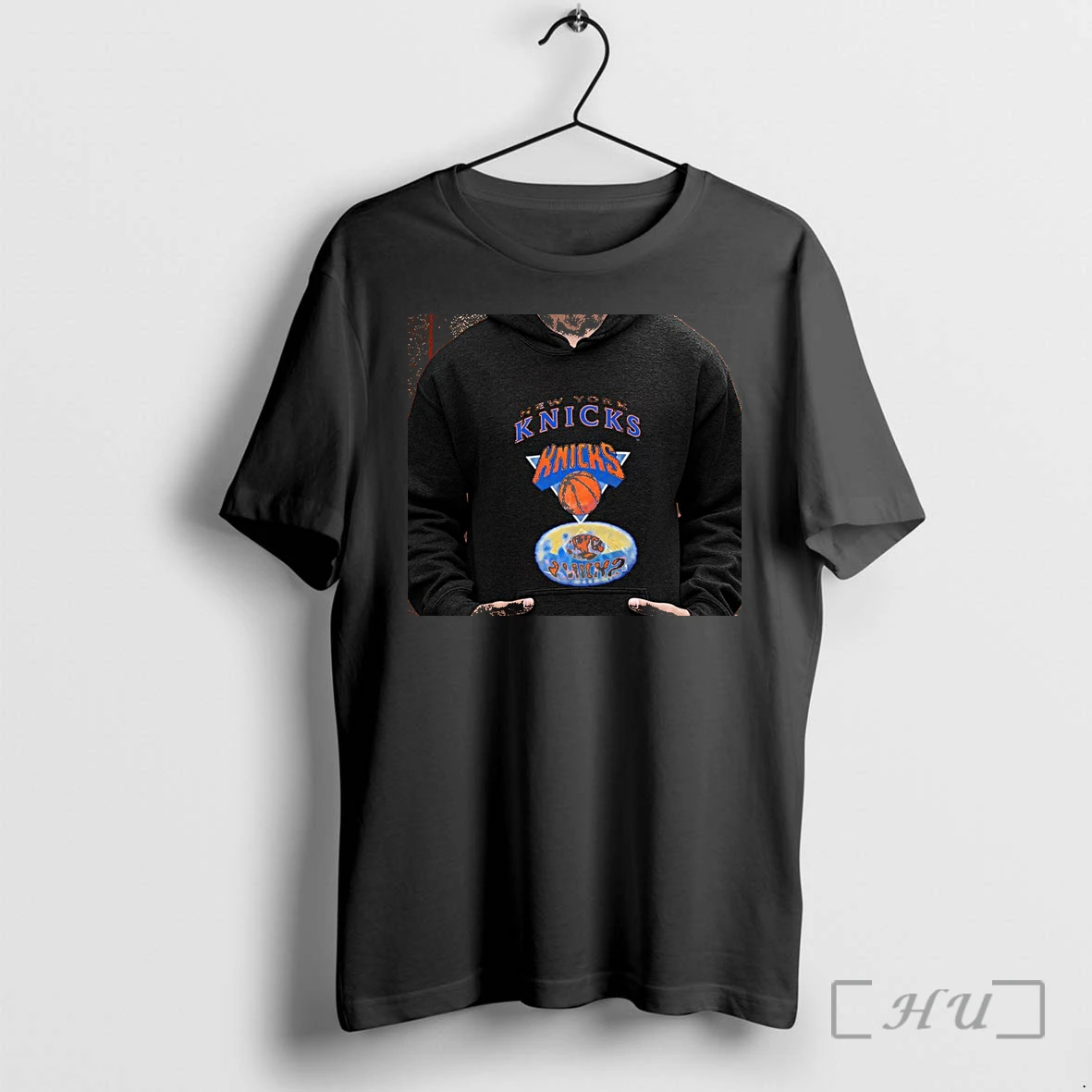 Officials New York Knicks Nba Champions 2026 Curved Works Of Art Premium T Shirts Sweater Hoodie