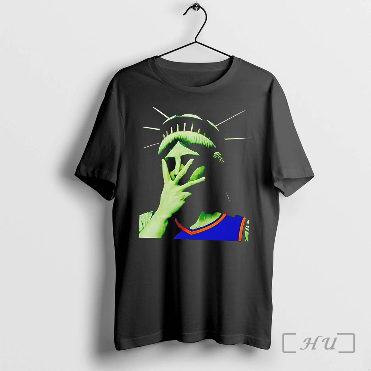 Officials Statue Of Liberty Wearing New York Knicks Jersey Doing Facepalm Tee Premium T Shirts Sweater Hoodie