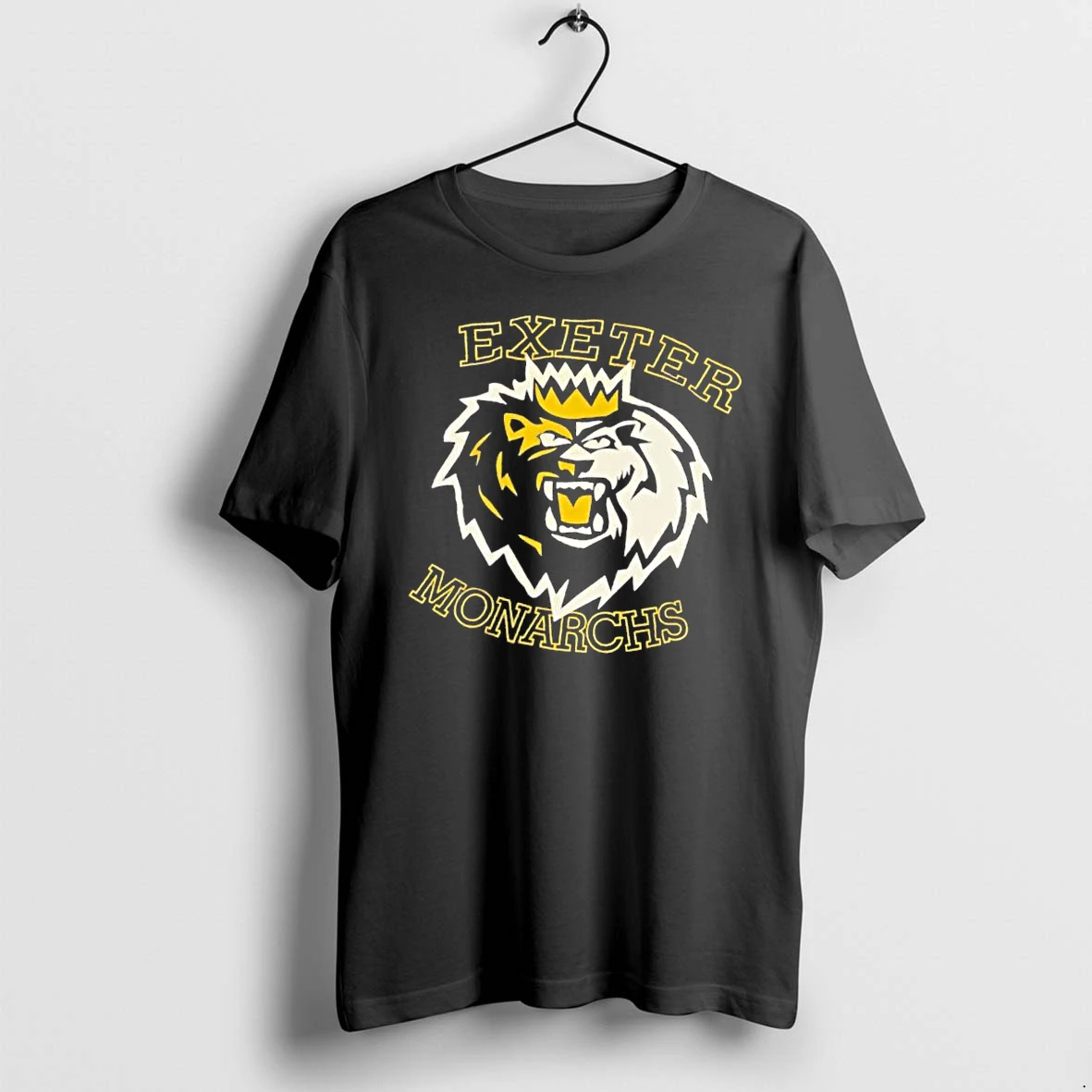 Officials Exeter Monarchs Roaring Lion Head Gold Crown Mascot Logo Mens T Shirt Sweater Hoodie
