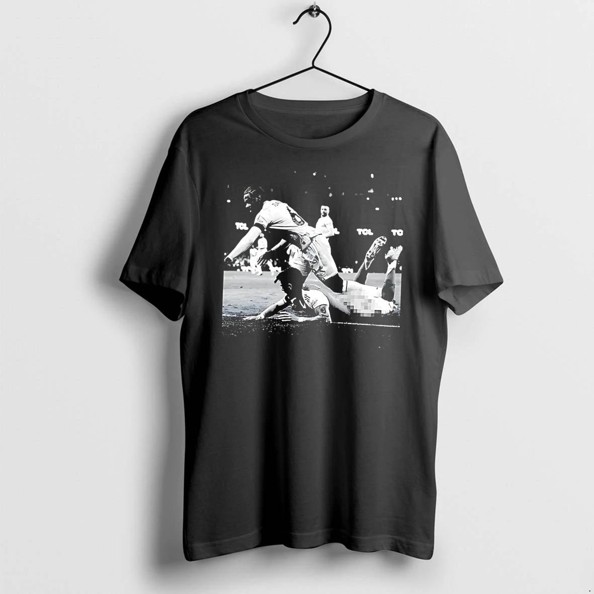 Officials Hincapie Arsenal Wardrobe Malfunction Vintage Tee T Shirt Sweater Hoodie