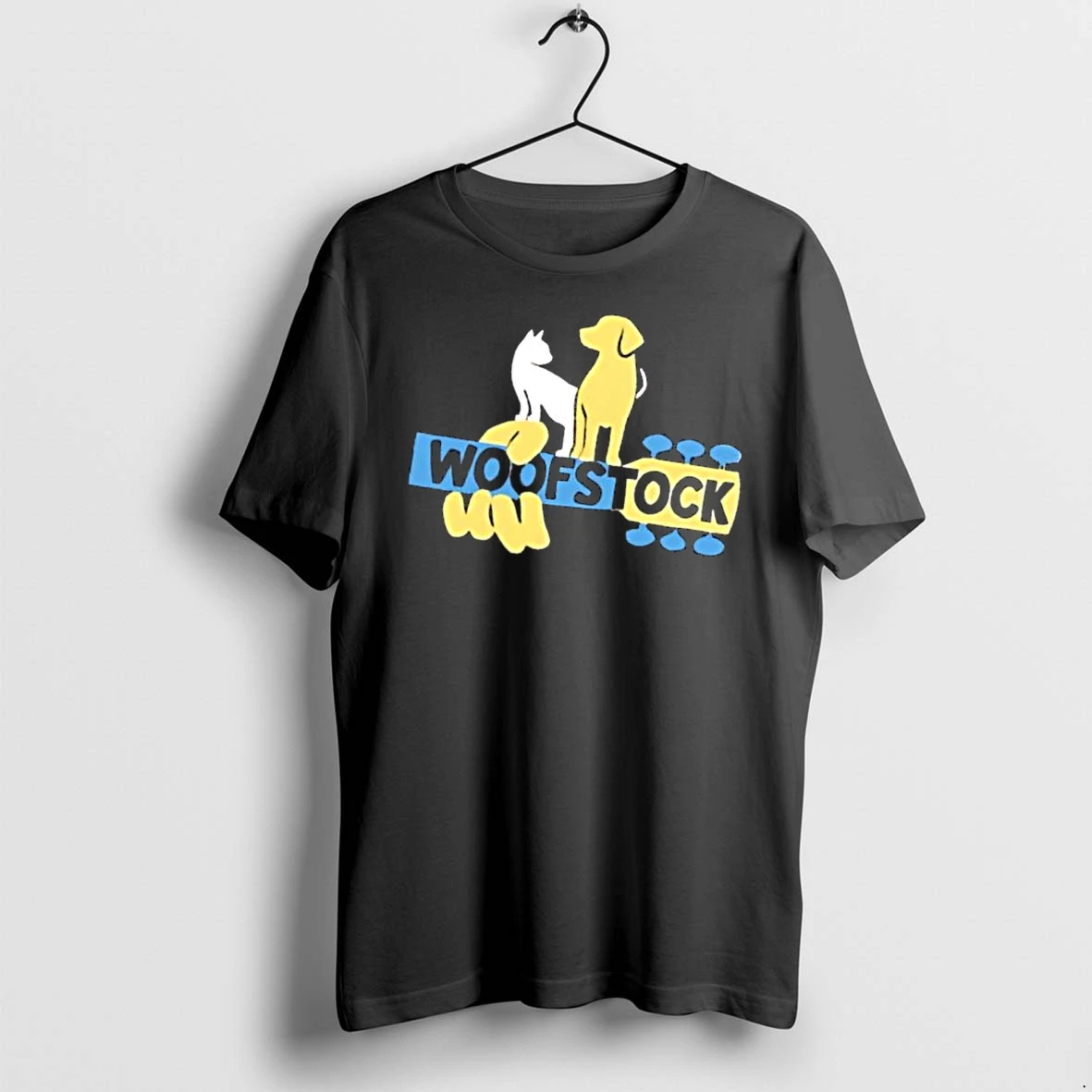 Officials Woofstock White Cat Yellow Dog Standing On Guitar Neck Cartoon Mens T Shirt Sweater Hoodie